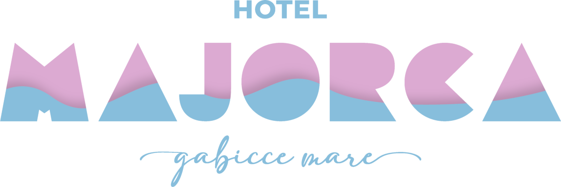 Logo dell'Hotel Majorca Gabicce Mare con design moderno e colori rosa e azzurro.